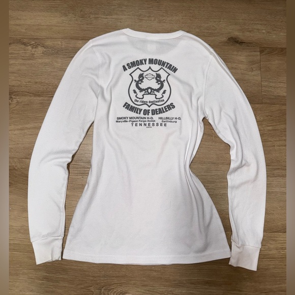 Harley-Davidson White Long Sleeve Tee with Glittering Silver Design - Picture 2 of 4